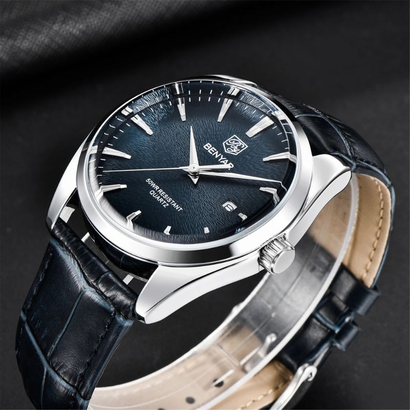 Montre d'affaires de luxe sophistiquée