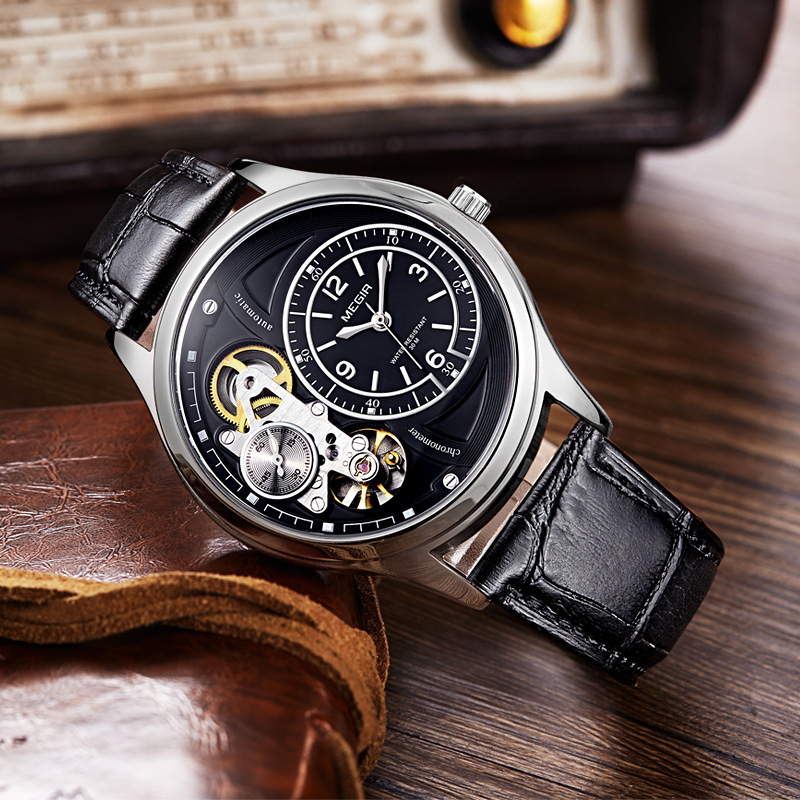 Montre analogique à quartz