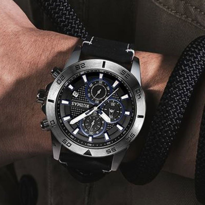Montre chronographe à cadran et quartz