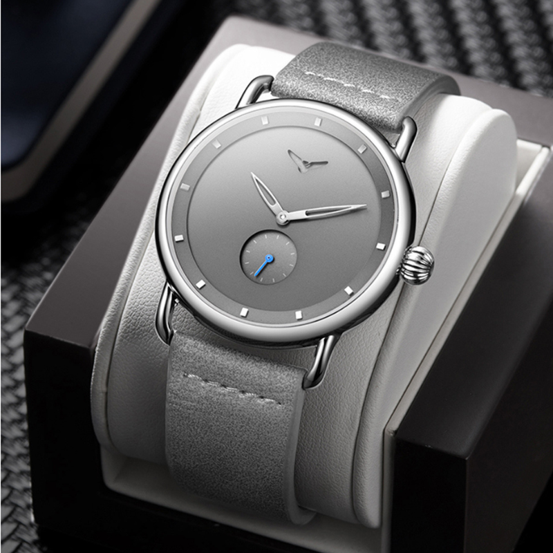 Montre classique minimaliste