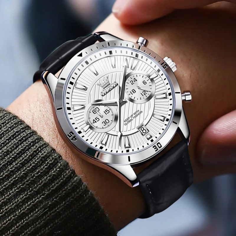 Montre chronographe de luxe avec bracelet en cuir