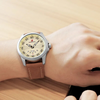Montre à quartz avec bracelet en cuir