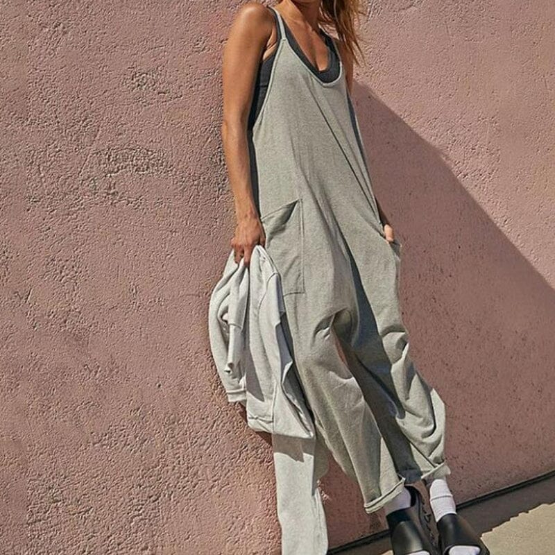 PocketVJumpsuit Combinaison minimaliste élégante