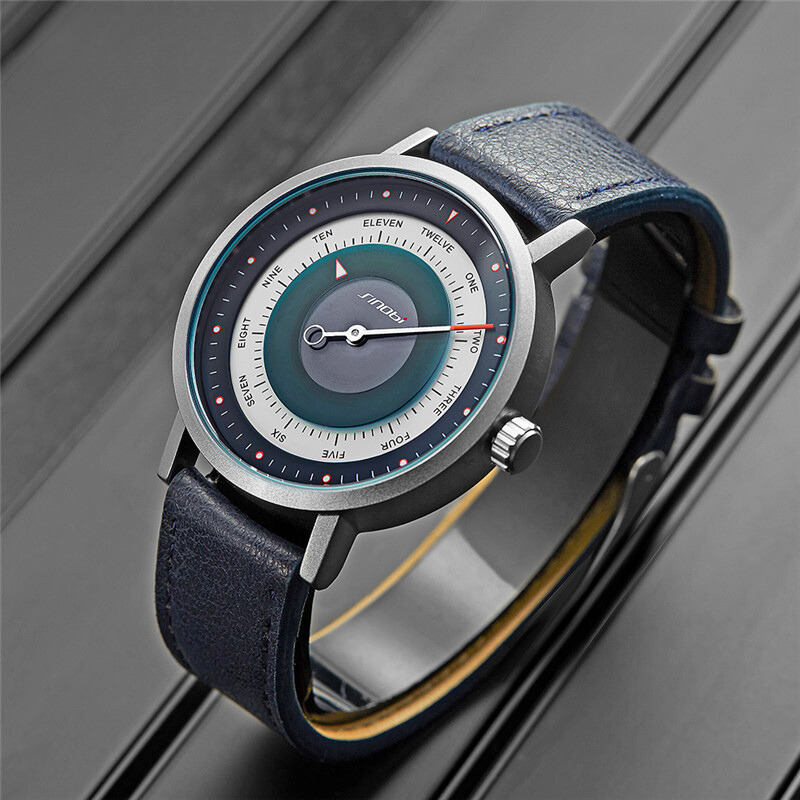 Montre de sport d'inspiration militaire