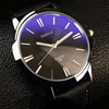 Montre de luxe en cuir et verre bleu