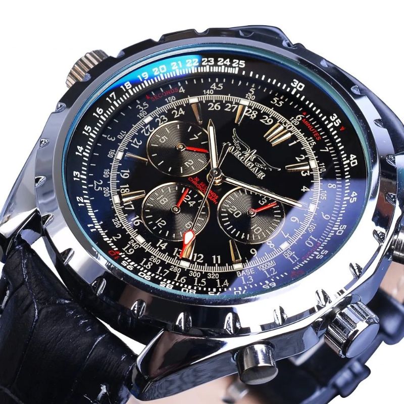 Montre mécanique militaire