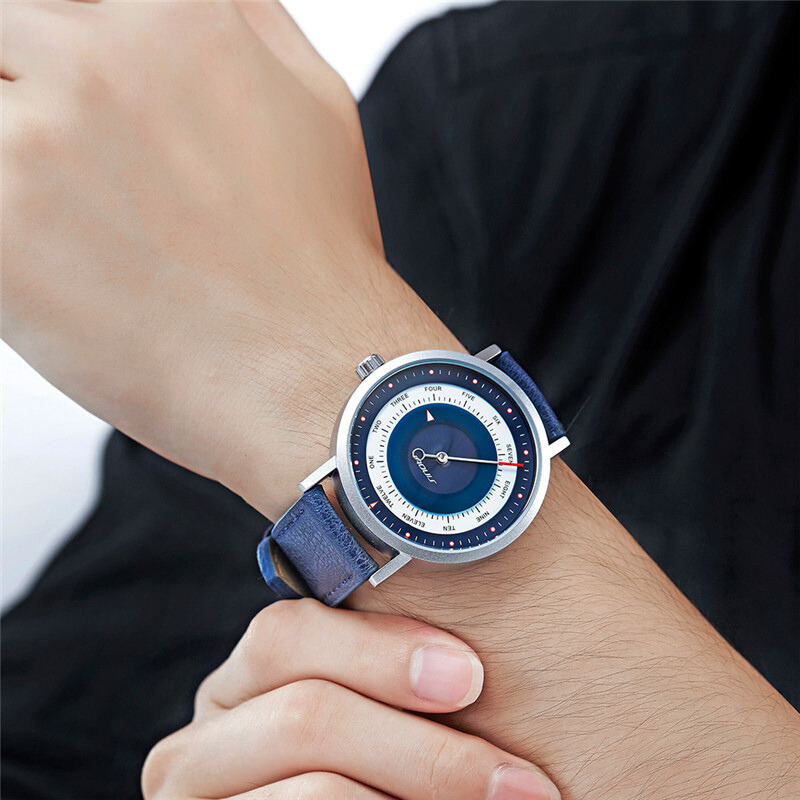 Montre de sport d'inspiration militaire