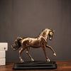 Ornement cheval en résine