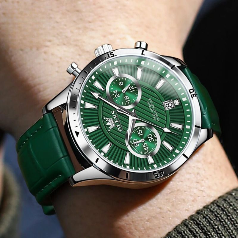 Montre chronographe de luxe avec bracelet en cuir