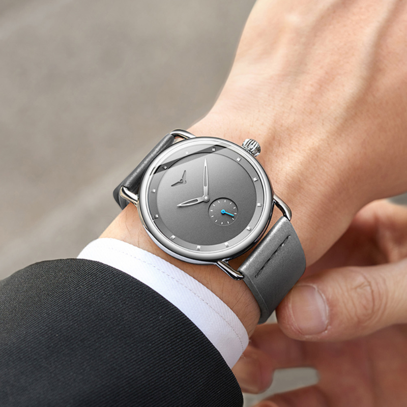 Montre classique minimaliste