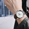 Montre d'affaires de luxe sophistiquée