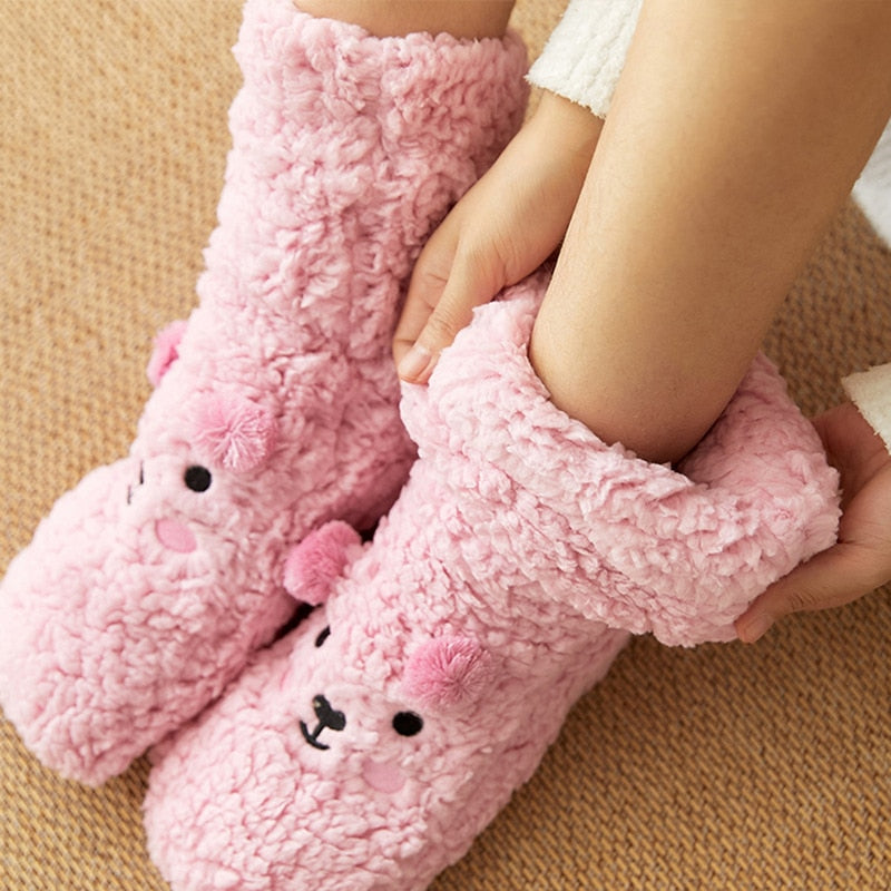 Chaussettes de nuit en velours à l'effigie de l'ours