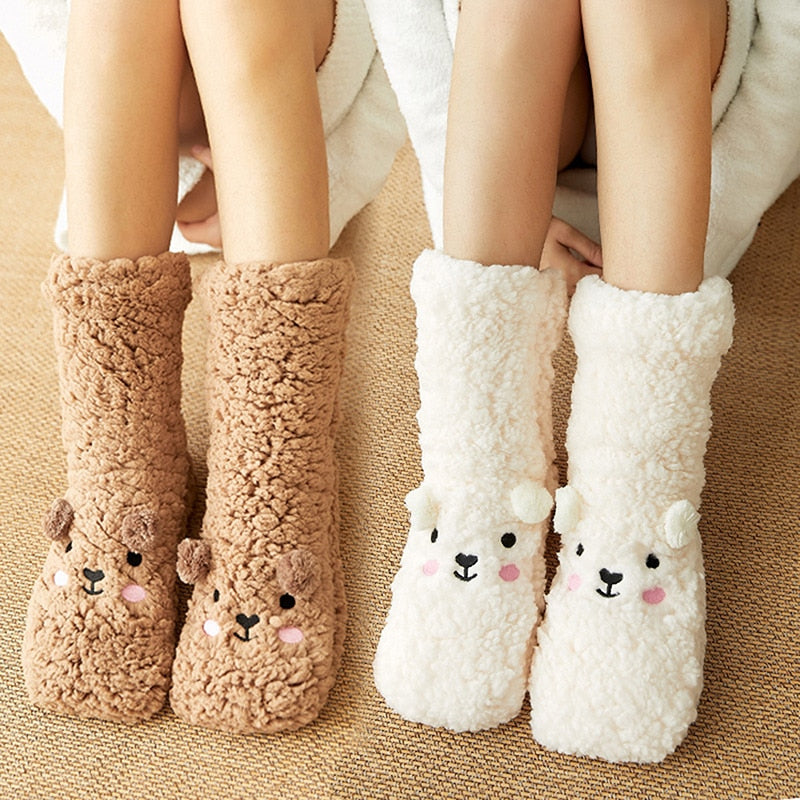 Chaussettes de nuit en velours à l'effigie de l'ours