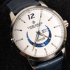 Elégante montre Moonphase