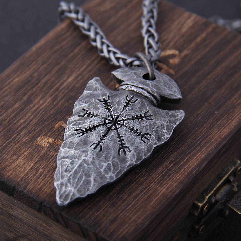 | Collier Viking "Helmet of Awe" + boîte cadeau élégante