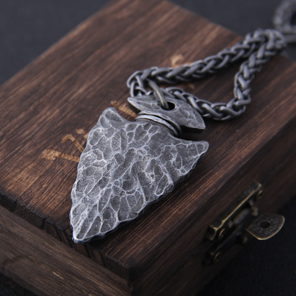 | Collier Viking "Helmet of Awe" + boîte cadeau élégante