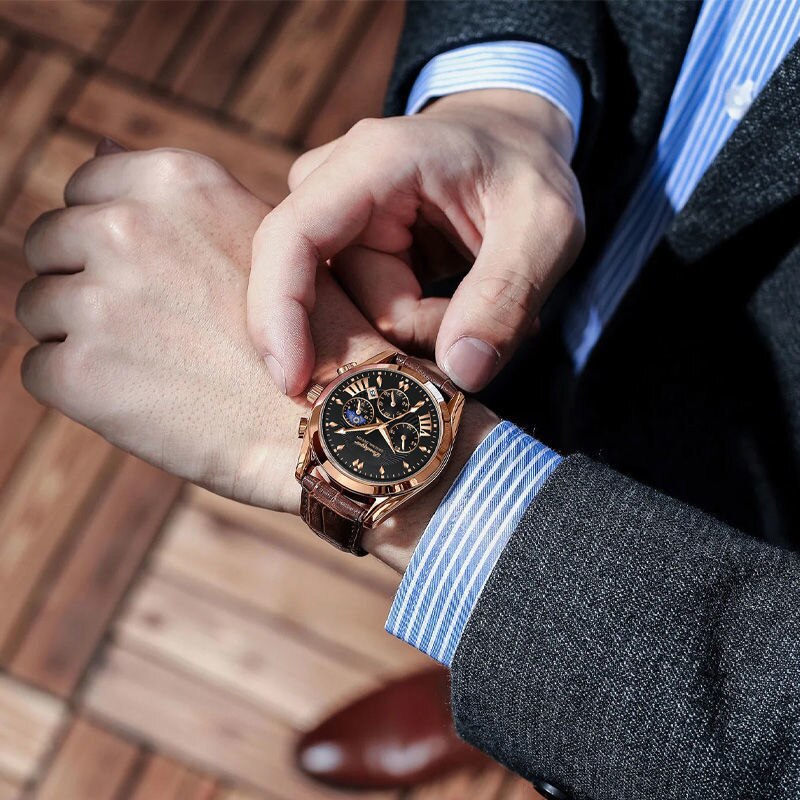 Montre de luxe avec bracelet en cuir