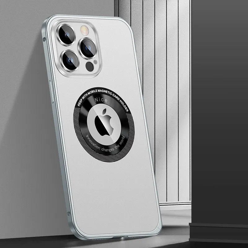 Étui pour iPhone avec cadre en métal magnétique