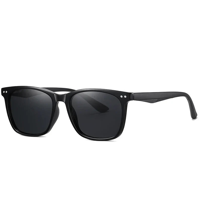 Lunettes de soleil rétro minimalistes