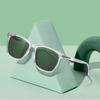 Lunettes de soleil rétro minimalistes