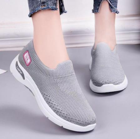 Chaussures orthopédiques pour femmes à semelles souples